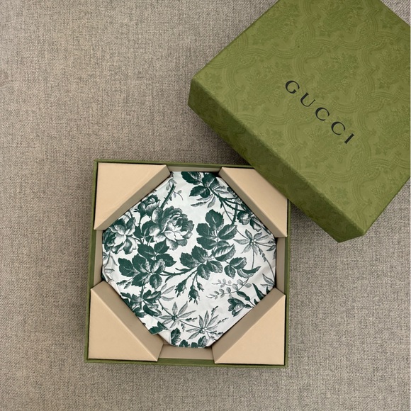 Authentic Gucci Green Empty Storage Gift Box✨ - Picture 3 of 5